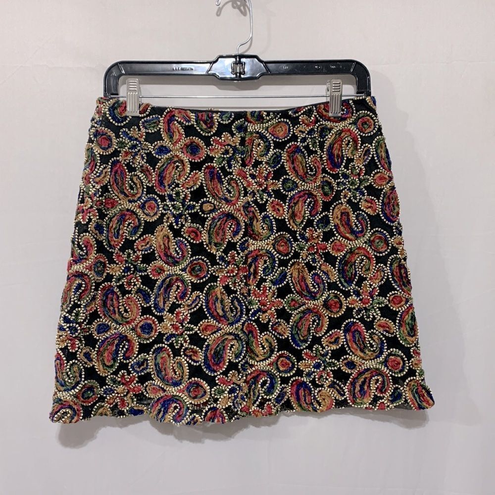ZARA Embroidered skirt fully lined paisley/flower motif